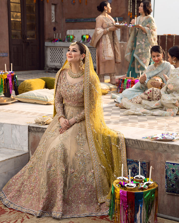 Faiza saqlain - Mahveen