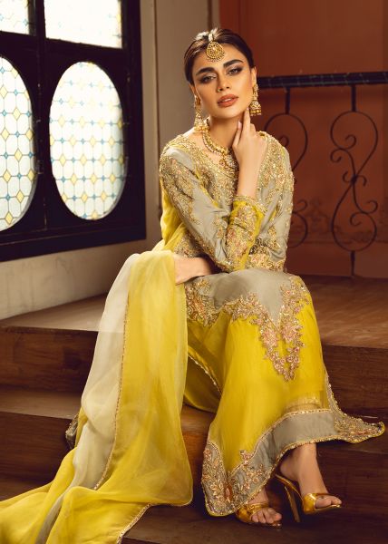 sara rohail asghar Arched Blossom