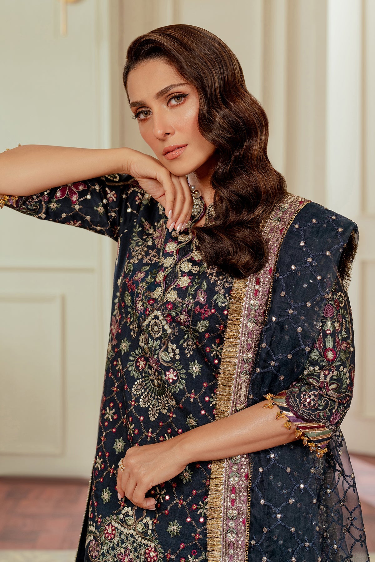 Baroque EMBROIDERED SILK CH13-07