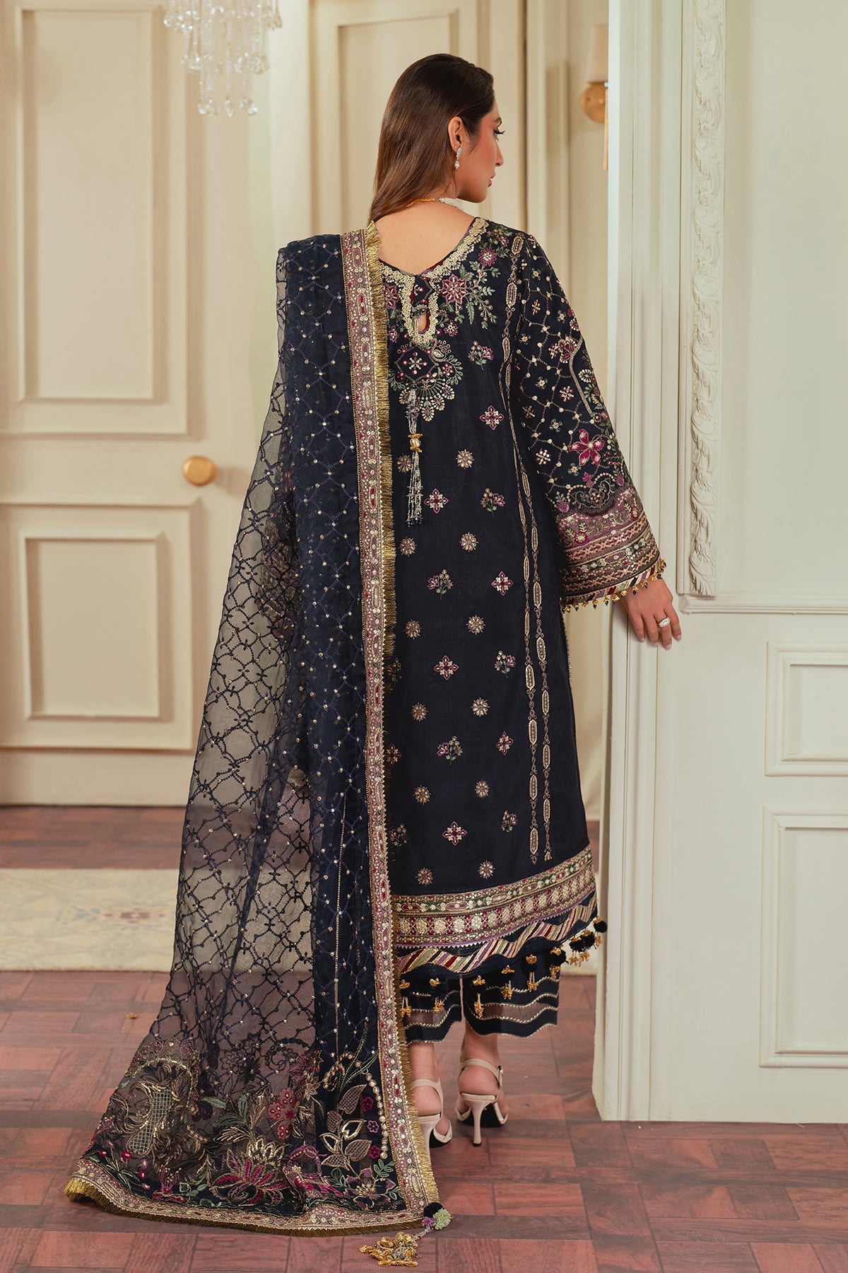 Baroque EMBROIDERED SILK CH13-07