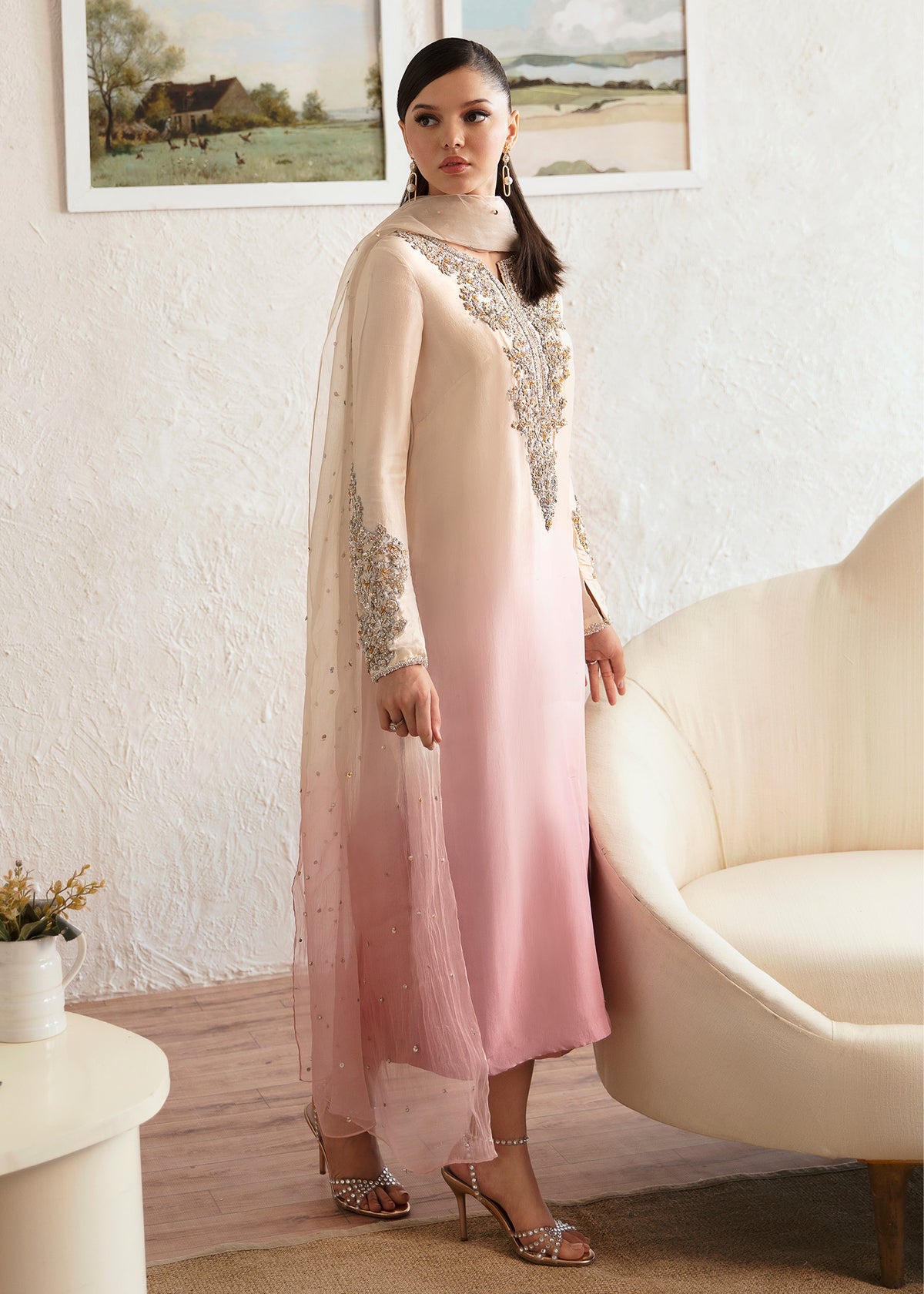 Kanwal malik Maura
