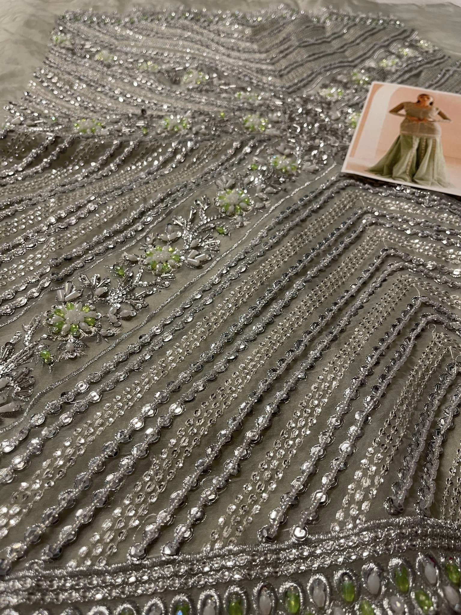 Saira shakira Gleam