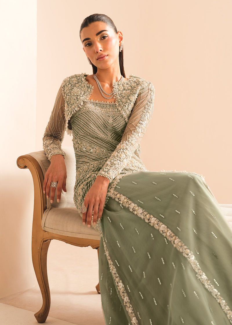 Saira shakira Gleam