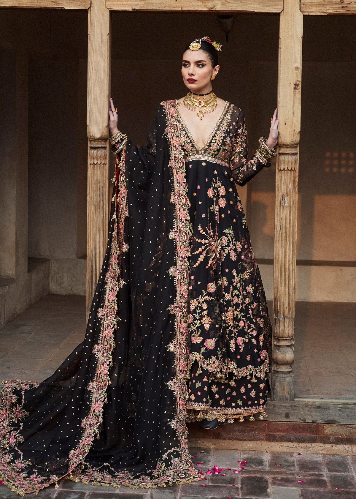 Hussain Rehar Pathaar Pakistani wedding bridal dresses mehndi nikkah outfits Zenia Hussain Rehar Pathaar Pakistani wedding bridal dresses mehndi nikkah outfits Zenia