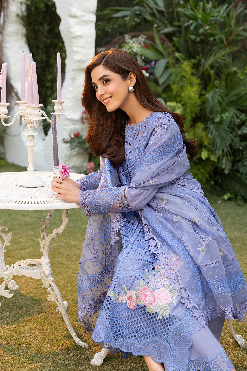 Design 10B Luxury Lawn 2025 Unstitched L25-10B