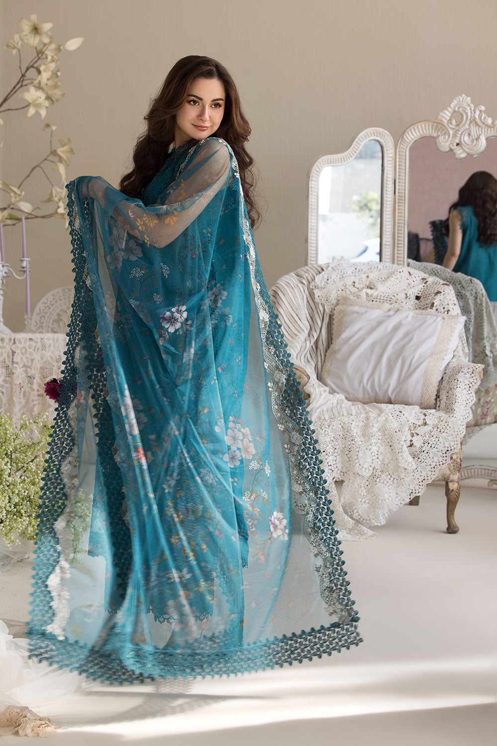 Design 2A Luxury Lawn 2025 Unstitched L25-2A