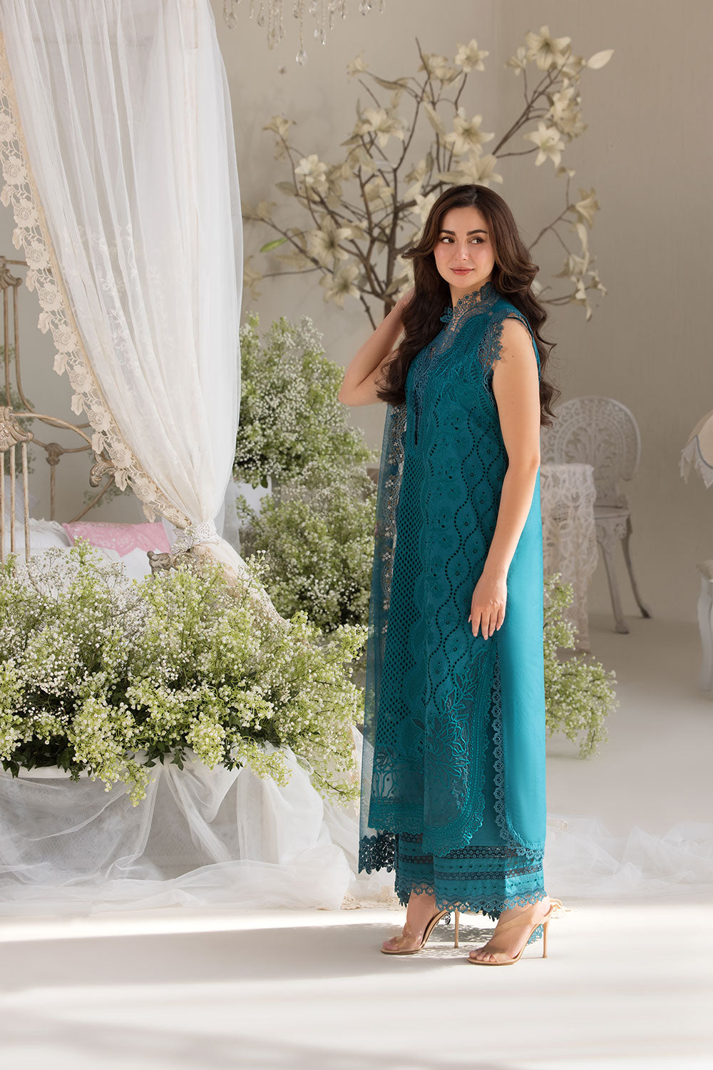 Design 2A Luxury Lawn 2025 Unstitched L25-2A