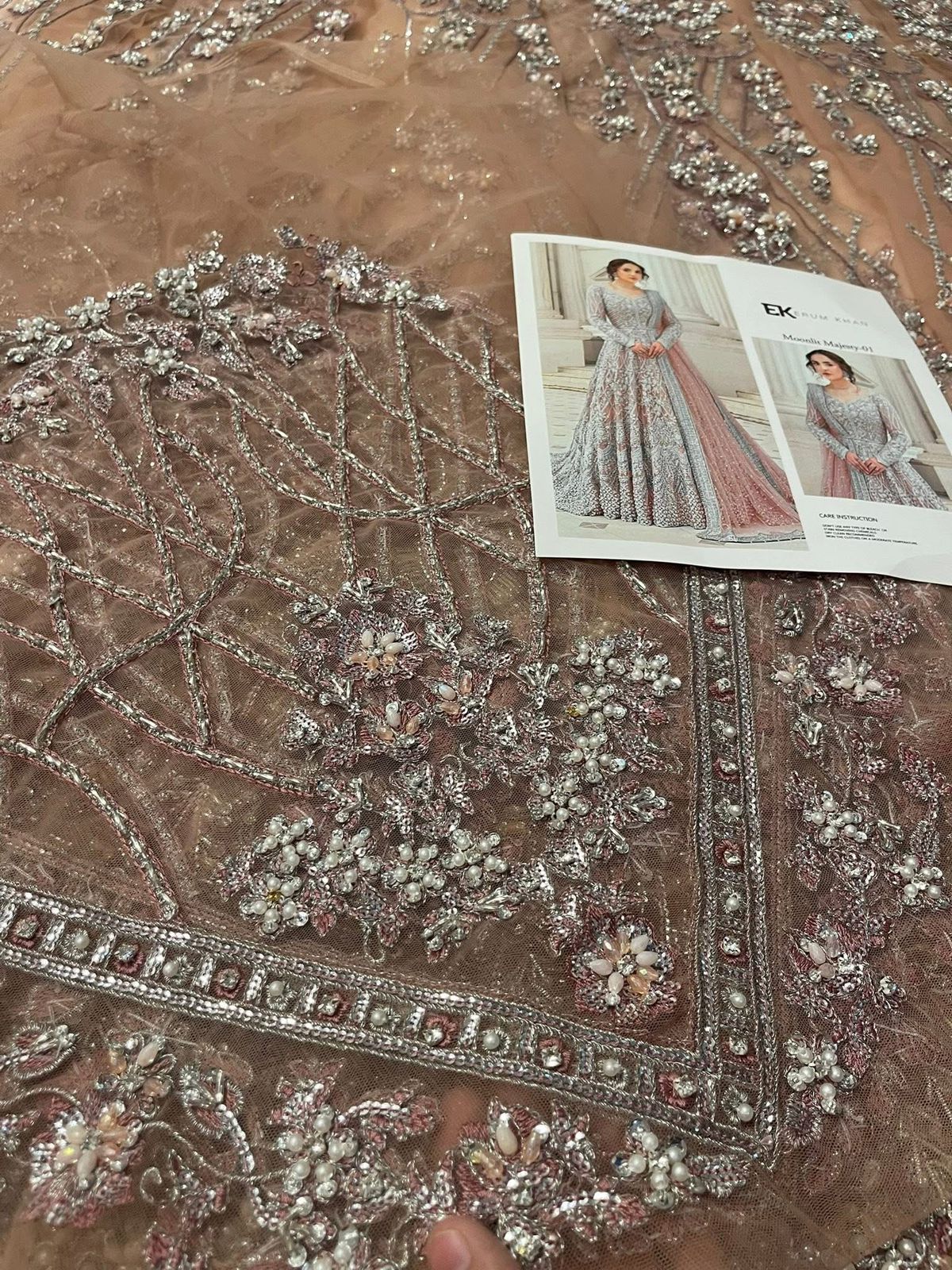 MOONLIT MAJESTY - Blush pink