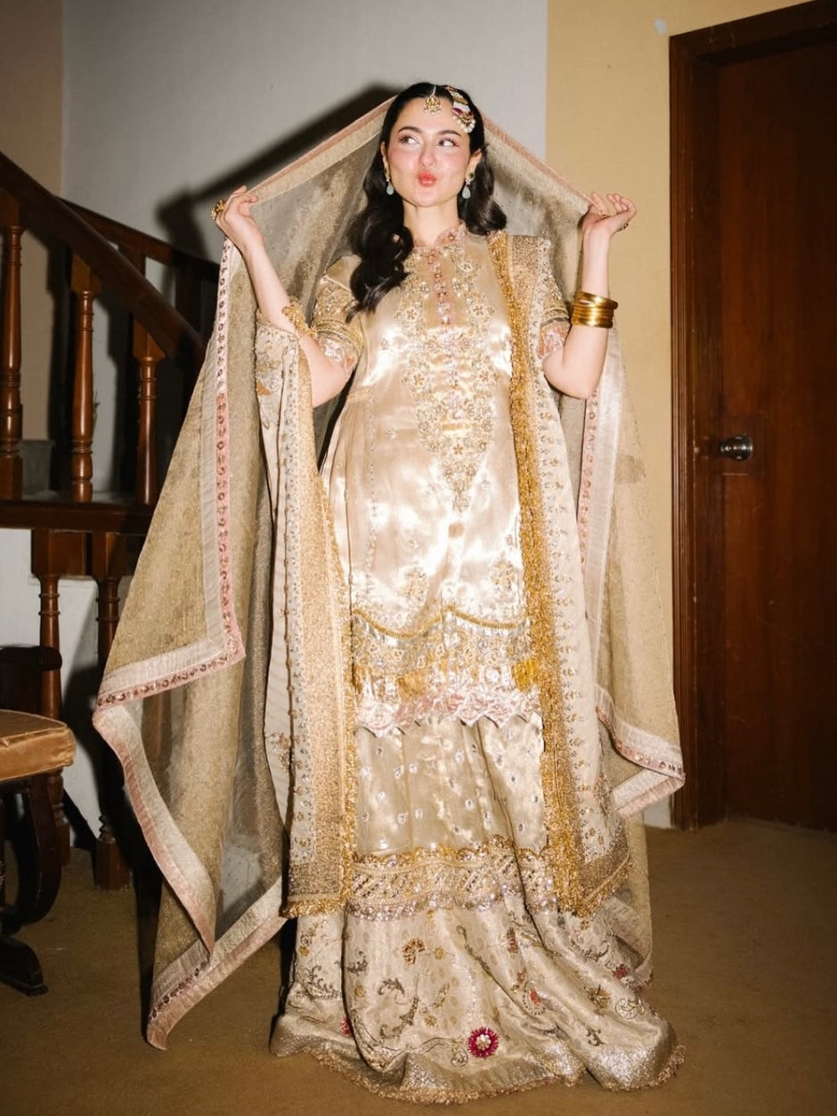 golden and white or blue and black dress Embellished Pakistani Bridal Dress in Wedding Lehenga with Kameez and Net Dupatta Style LARGE